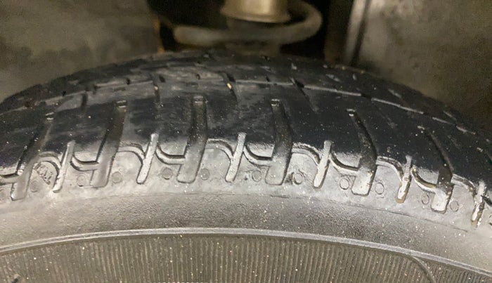 2014 Tata Nano TWIST XT, Petrol, Manual, 58,429 km, Right Rear Tyre Tread