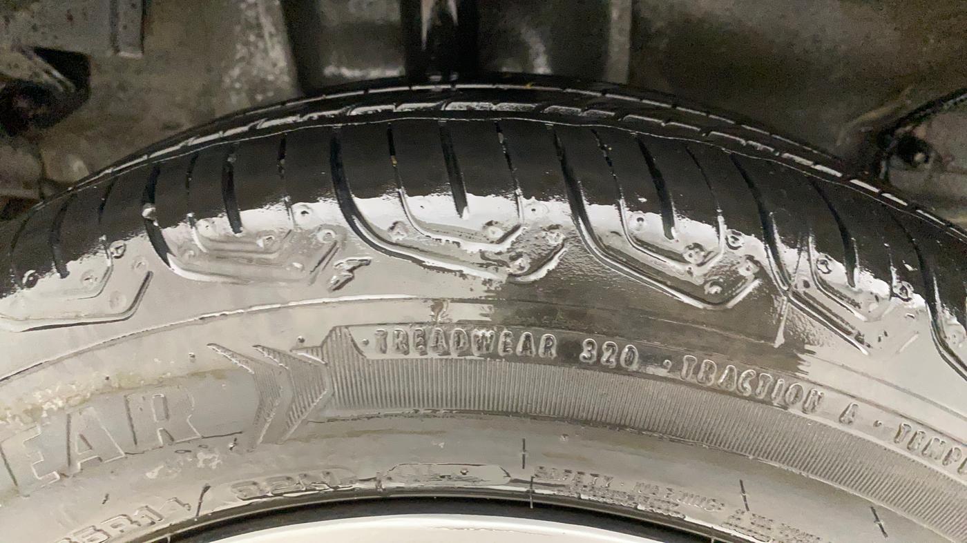 2023 Tata Tiago XZ PLUS CNG, CNG, Manual, 28,207 km, Right Rear Tyre Tread