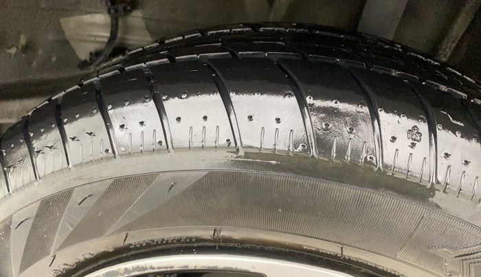2023 Tata Tiago XZ PLUS CNG, CNG, Manual, 28,207 km, Left Rear Tyre Tread