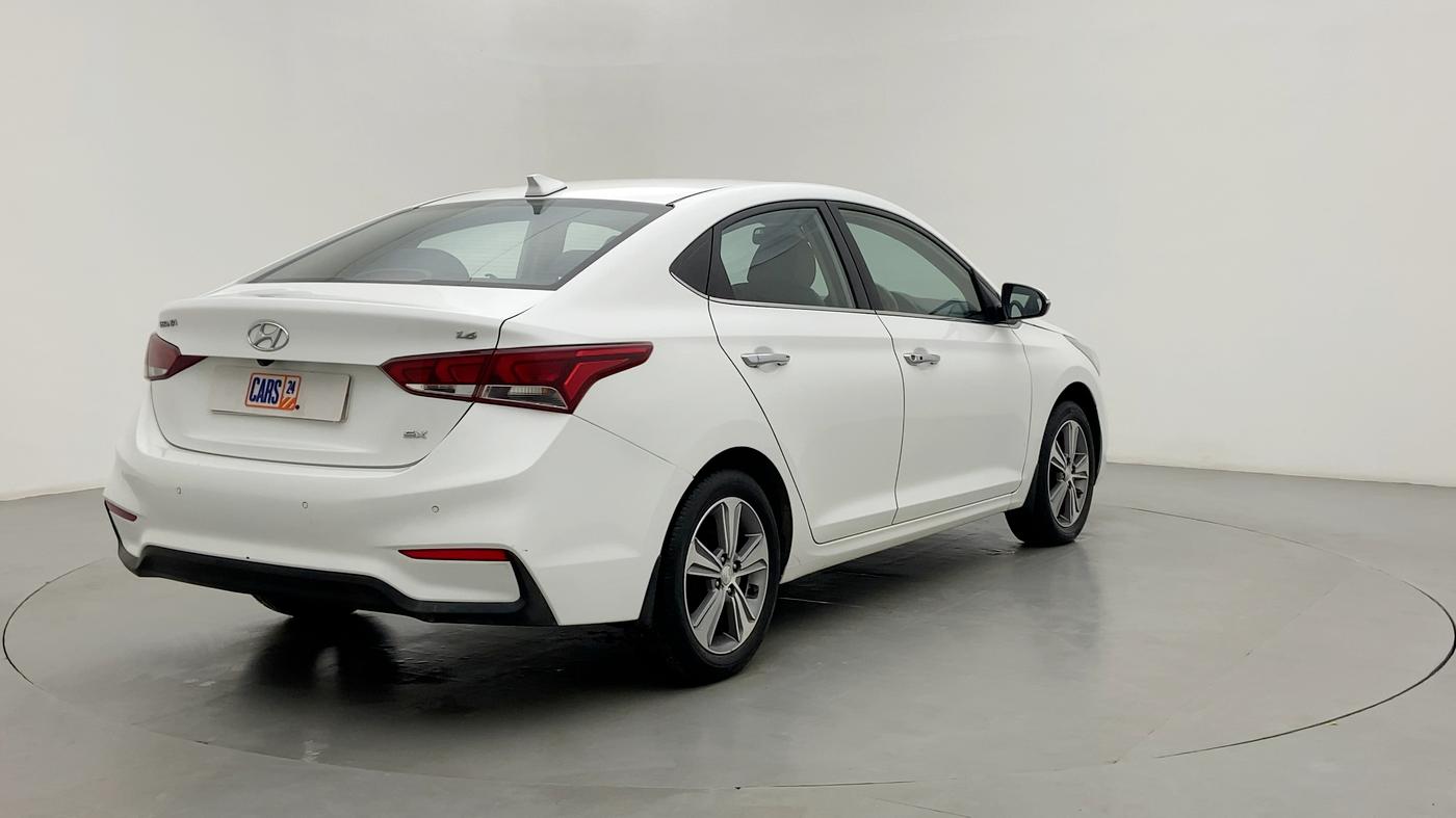 2017 Hyundai Verna 1.6 VTVT SX (O) AT, CNG, Automatic, 37,195 km, Right Back Diagonal