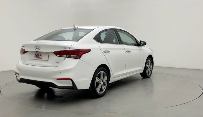2017 Hyundai Verna 1.6 VTVT SX (O) AT, CNG, Automatic, 37,195 km, Right Back Diagonal