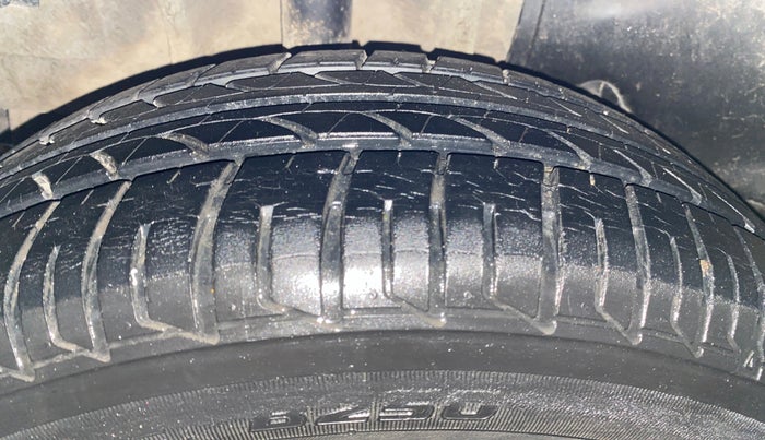 2017 Tata Tiago XZ PETROL, Petrol, Manual, 73,243 km, Right Rear Tyre Tread