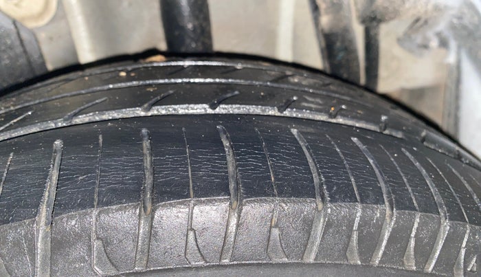 2017 Tata Tiago XZ PETROL, Petrol, Manual, 73,243 km, Left Rear Tyre Tread