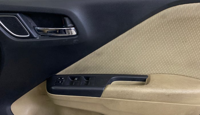 2022 Honda City 1.5L I-VTEC V MT 4TH GEN, Petrol, Manual, 59,924 km, Driver Side Door Panels Control