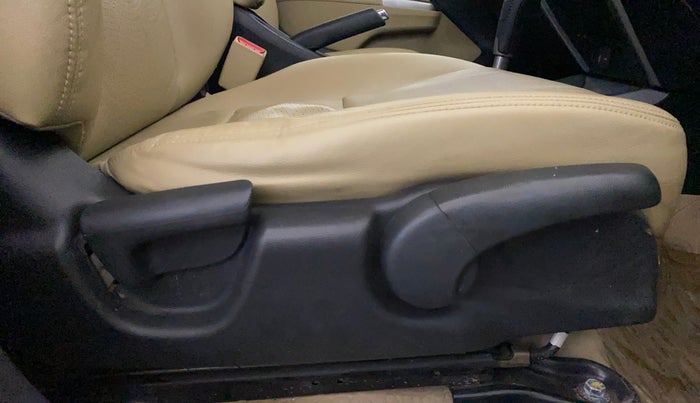 2016 Honda City 1.5L I-VTEC VX CVT, Petrol, Automatic, 80,122 km, Driver Side Adjustment Panel