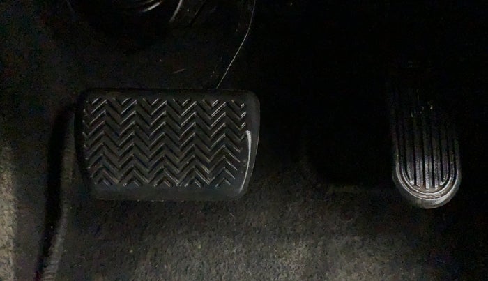 2018 Toyota Innova Crysta 2.7 ZX AT 7 STR, Petrol, Automatic, 28,551 km, Pedals