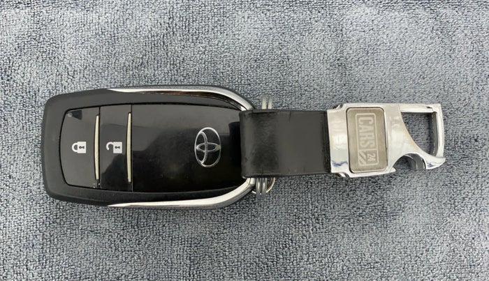 2018 Toyota Innova Crysta 2.7 ZX AT 7 STR, Petrol, Automatic, 28,551 km, Key Close Up