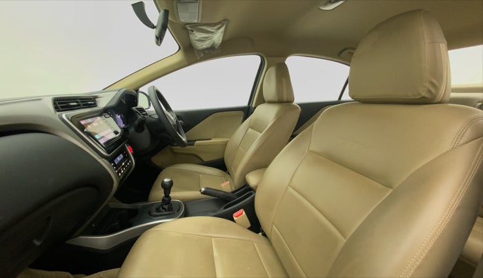 2017 Honda City V MT PETROL, Petrol, Manual, 29,442 km, Right Side Front Door Cabin