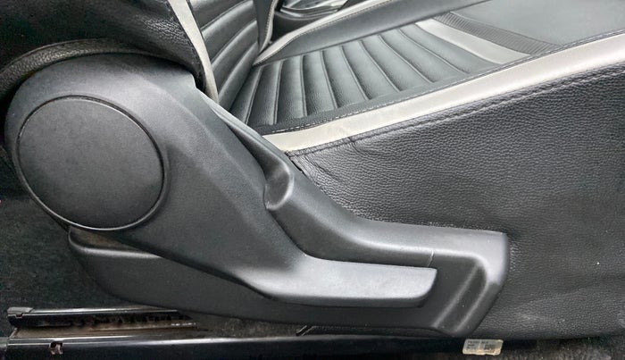 2017 Maruti Baleno DELTA PETROL 1.2, Petrol, Manual, 71,974 km, Driver Side Adjustment Panel
