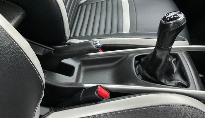 2017 Maruti Baleno DELTA PETROL 1.2, Petrol, Manual, 71,974 km, Gear Lever