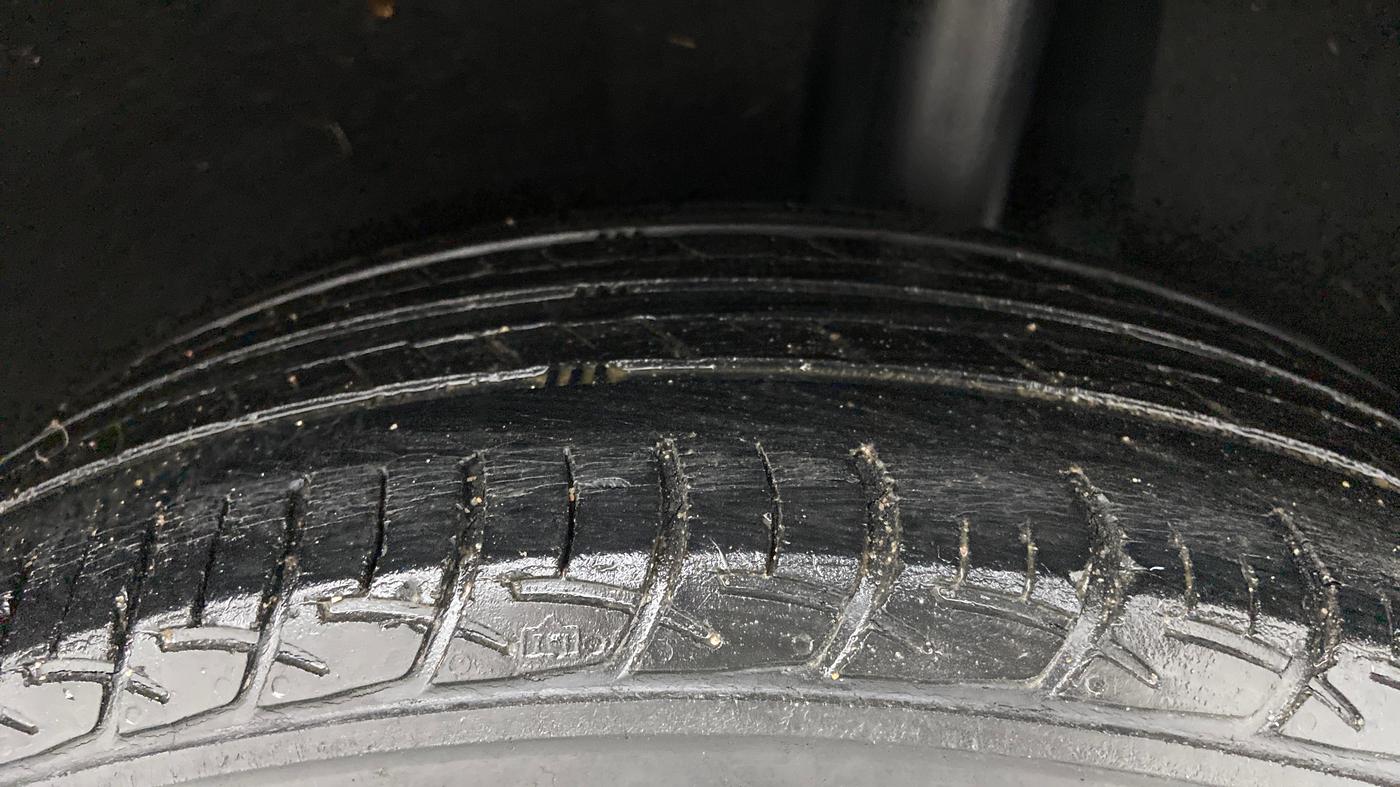 2017 Maruti Baleno DELTA PETROL 1.2, Petrol, Manual, 71,974 km, Left Rear Tyre Tread