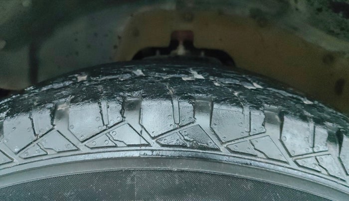 2022 Mahindra Thar LX  P 4WD AT CONVERTIBLE, Petrol, Automatic, 35,208 km, Left Front Tyre Tread