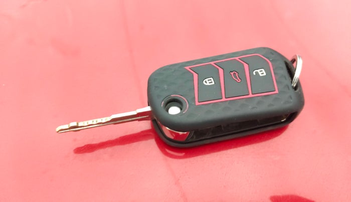 2022 Mahindra Thar LX  P 4WD AT CONVERTIBLE, Petrol, Automatic, 35,208 km, Key Close Up