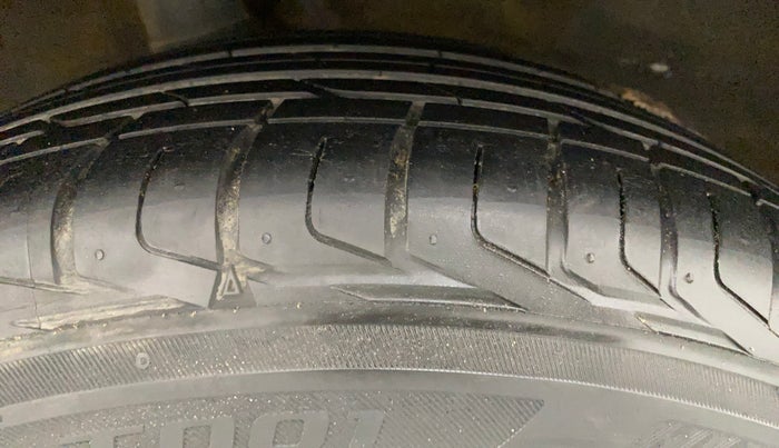 2018 Tata NEXON XZA PLUS PETROL, Petrol, Automatic, 12,564 km, Right Rear Tyre Tread