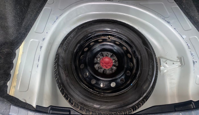 2017 Toyota Corolla Altis J PETROL, Petrol, Manual, 60,318 km, Spare Tyre