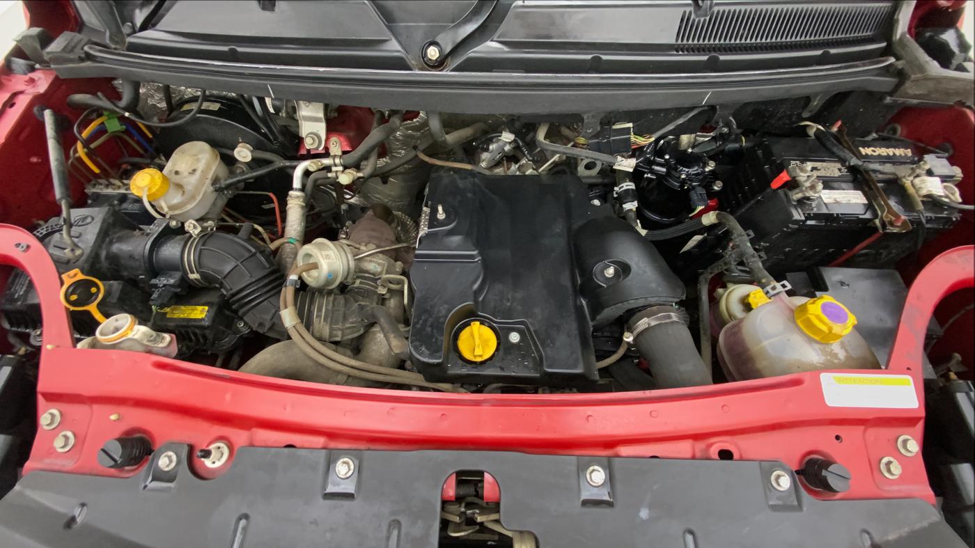 2018 Mahindra TUV300 T8, Diesel, Manual, 23,443 km, Open Bonet