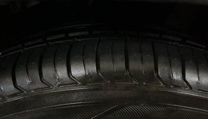 2020 KIA SELTOS HTX ANNIVERSARY EDITION 1.5 PETROL, Petrol, Manual, 67,505 km, Right Front Tyre Tread