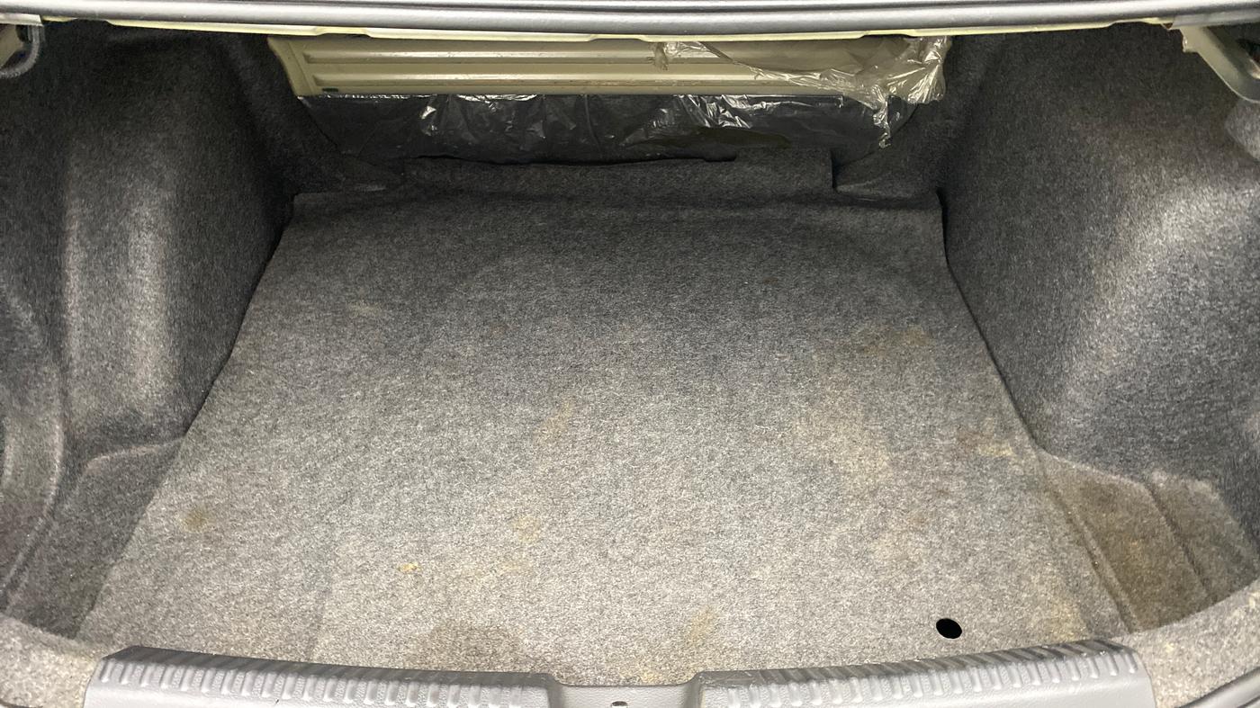 2013 Volkswagen Vento HIGHLINE DIESEL, Diesel, Manual, 72,587 km, Boot Inside