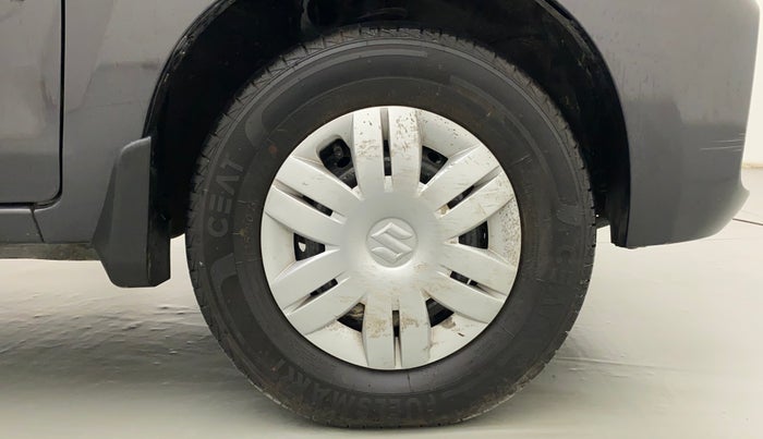 2023 Maruti Alto VXI, Petrol, Manual, 2,992 km, Right Front Wheel