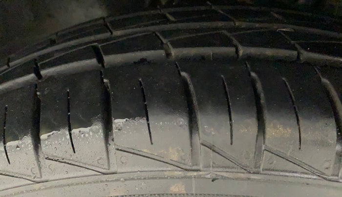2023 Maruti Alto VXI, Petrol, Manual, 2,992 km, Left Front Tyre Tread