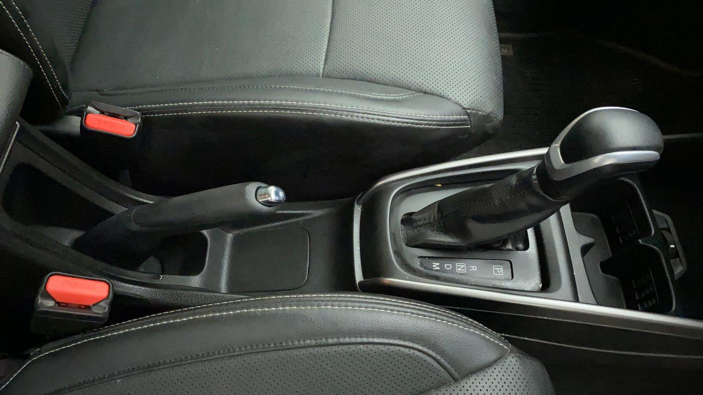 2022 Maruti XL6 ALPHA AT, Petrol, Automatic, 21,509 km, Gear Lever