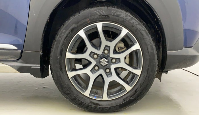 2022 Maruti XL6 ALPHA AT, Petrol, Automatic, 21,509 km, Right Front Wheel