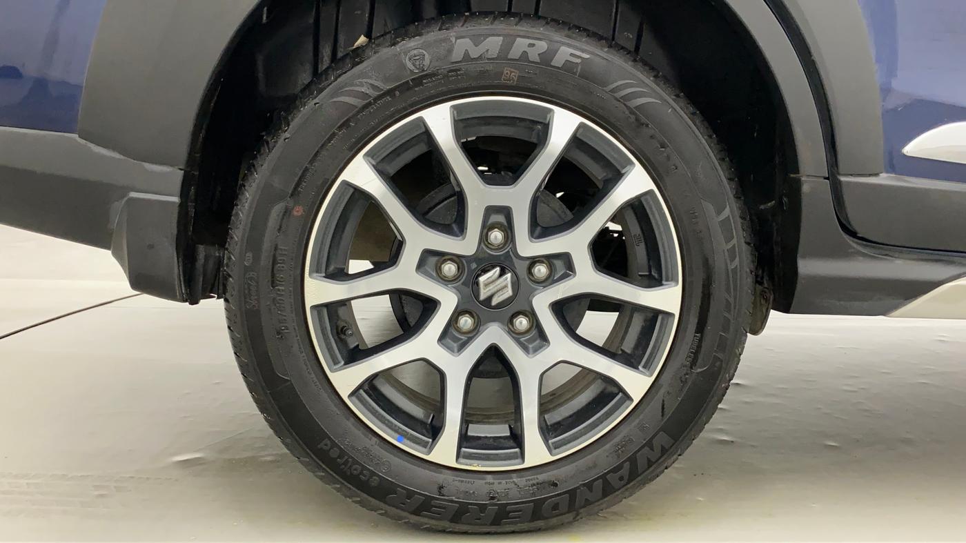 2022 Maruti XL6 ALPHA AT, Petrol, Automatic, 21,509 km, Right Rear Wheel