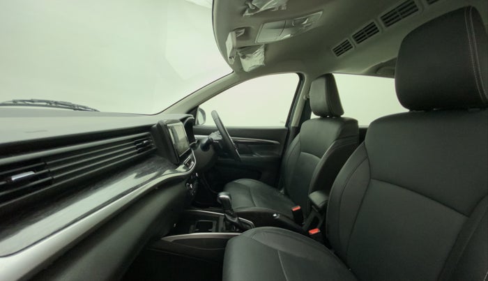 2022 Maruti XL6 ALPHA AT, Petrol, Automatic, 21,509 km, Right Side Front Door Cabin