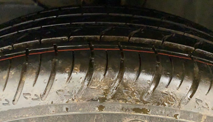 2022 Maruti XL6 ALPHA AT, Petrol, Automatic, 21,509 km, Left Front Tyre Tread