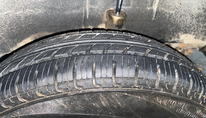 2018 Renault Kwid RXT 1.0 (O), CNG, Manual, 67,703 km, Left Rear Tyre Tread