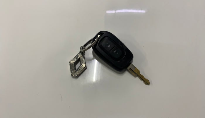 2018 Renault Kwid RXT 1.0 (O), CNG, Manual, 67,703 km, Key Close Up