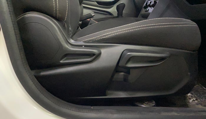 2020 Tata Tiago XZ PETROL, Petrol, Manual, 45,295 km, Driver Side Adjustment Panel