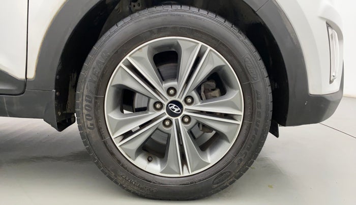 2017 Hyundai Creta 1.6 SX PLUS AUTO PETROL, Petrol, Automatic, 36,374 km, Right Front Wheel