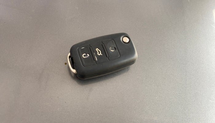 2013 Volkswagen Polo HIGHLINE1.2L, Petrol, Manual, 50,138 km, Key Close Up