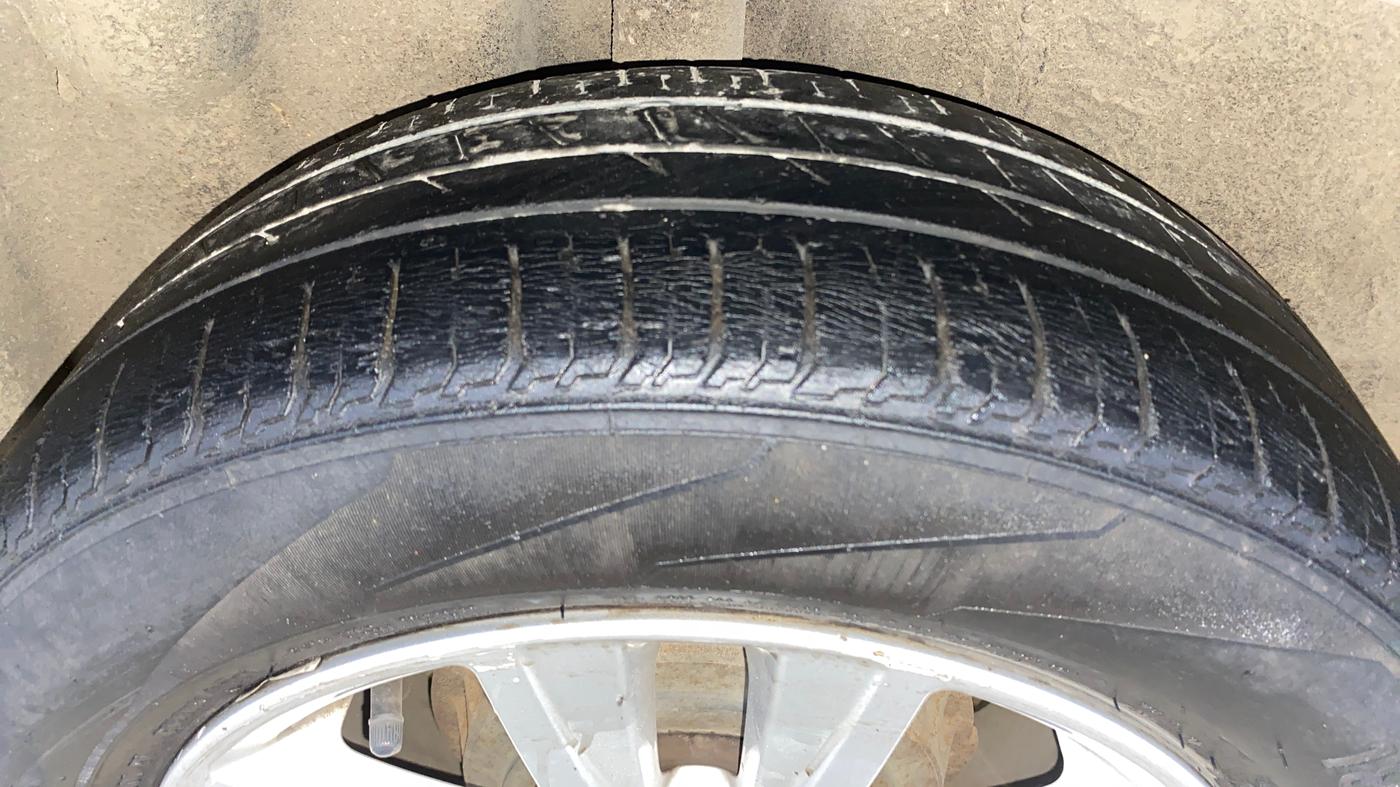 2013 Volkswagen Polo HIGHLINE1.2L, Petrol, Manual, 50,087 km, Right Rear Tyre Tread
