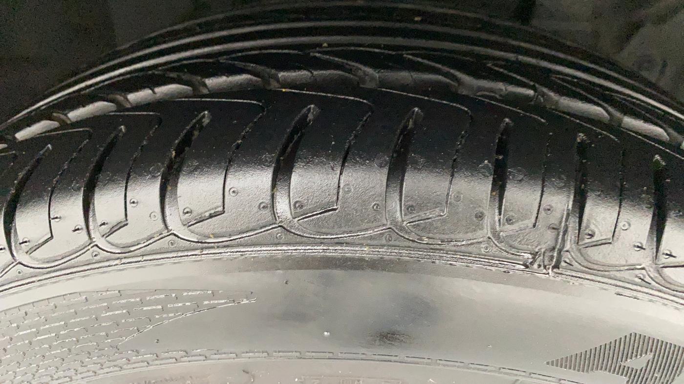 2020 Ford Ecosport 1.5 TITANIUM PLUS TI VCT AT, Petrol, Automatic, 6,049 km, Right Front Tyre Tread