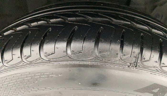 2020 Ford Ecosport 1.5 TITANIUM PLUS TI VCT AT, Petrol, Automatic, 6,049 km, Right Front Tyre Tread