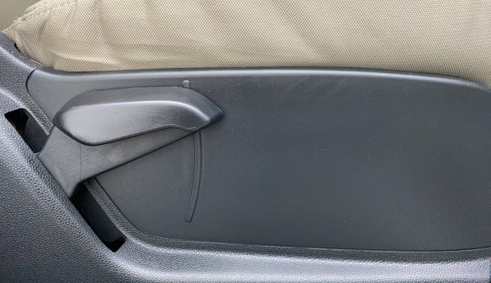 2020 Ford Ecosport 1.5 TITANIUM PLUS TI VCT AT, Petrol, Automatic, 6,049 km, Driver Side Adjustment Panel