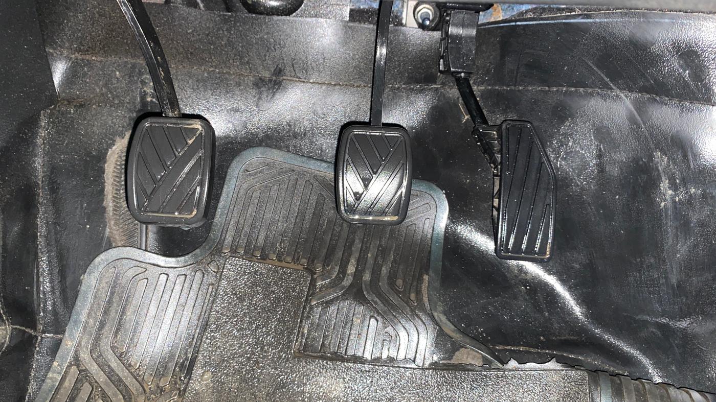 2022 Maruti Baleno DELTA PETROL 1.2, Petrol, Manual, 30,672 km, Pedals