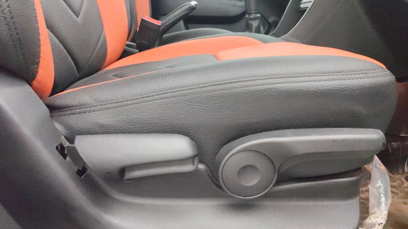 2022 Toyota URBAN CRUISER PREMIUM GRADE MT, Petrol, Manual, 44,495 km, Driver Side Adjustment Panel