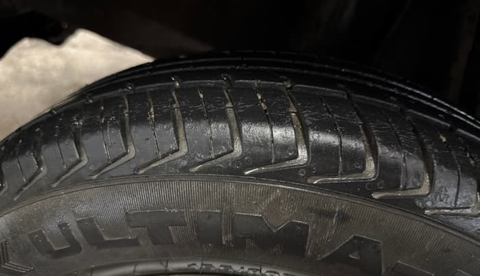 2016 Renault Kwid RXT 0.8, Petrol, Manual, 27,167 km, Right Rear Tyre Tread