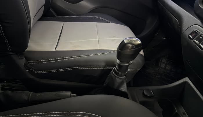 2016 Renault Kwid RXT 0.8, Petrol, Manual, 27,167 km, Gear Lever