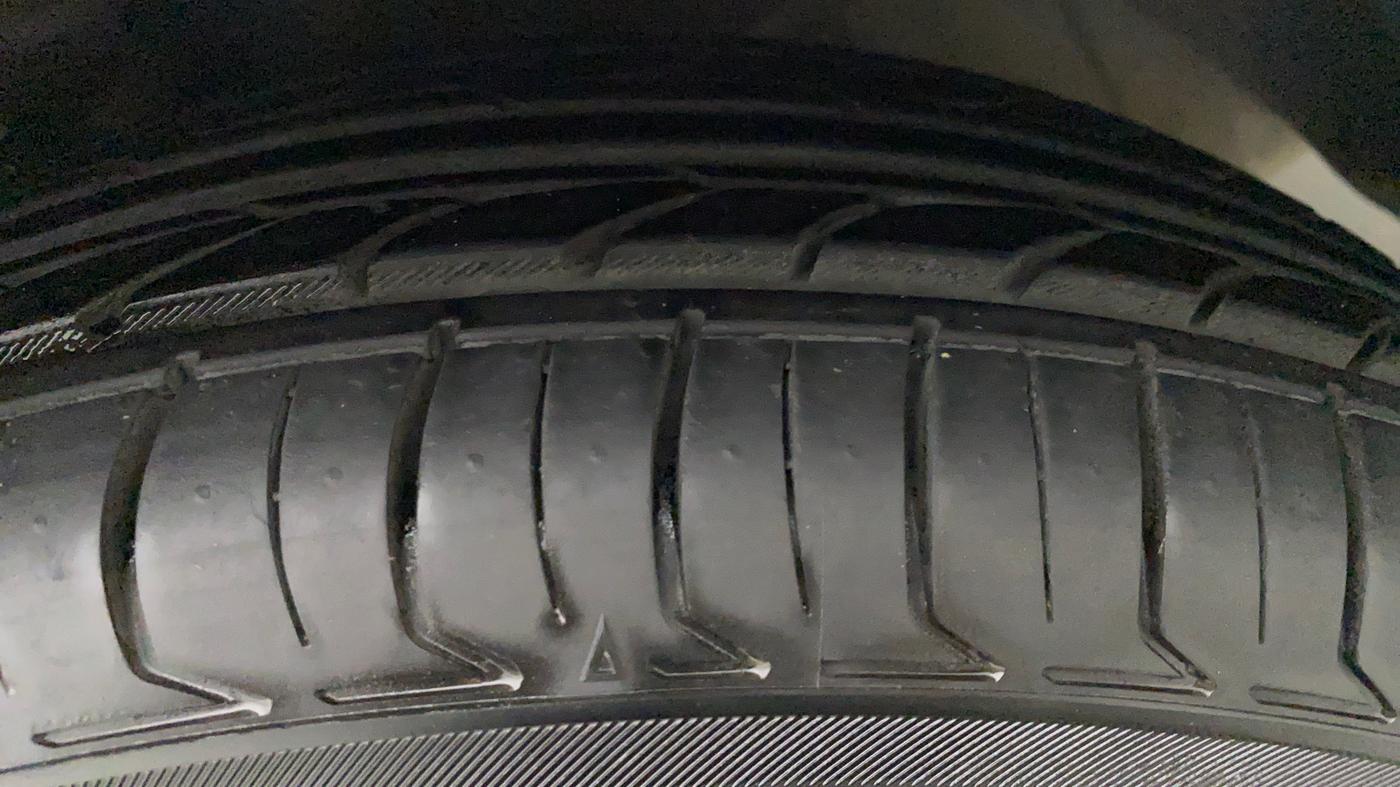 2015 Hyundai Xcent SX 1.2, Petrol, Manual, 34,492 km, Left Rear Tyre Tread