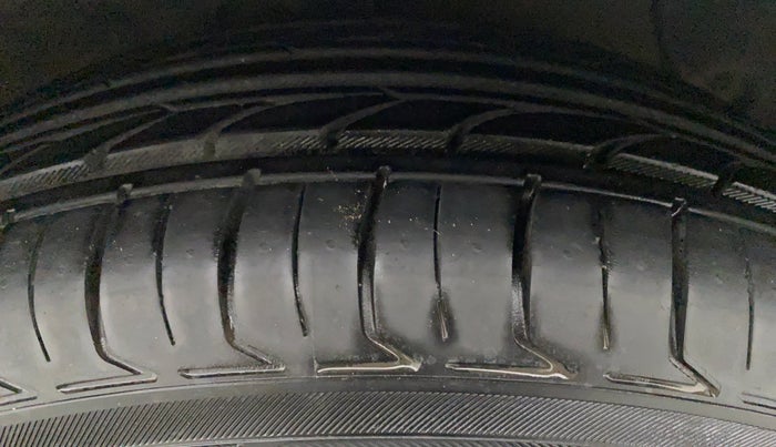 2015 Hyundai Xcent SX 1.2, Petrol, Manual, 34,492 km, Right Front Tyre Tread