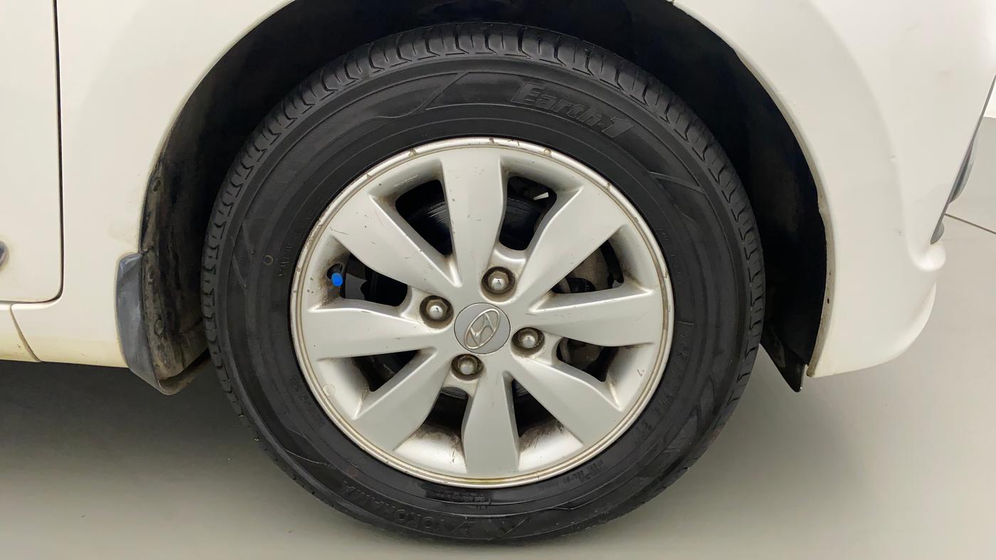 2015 Hyundai Xcent SX 1.2, Petrol, Manual, 34,492 km, Right Front Wheel