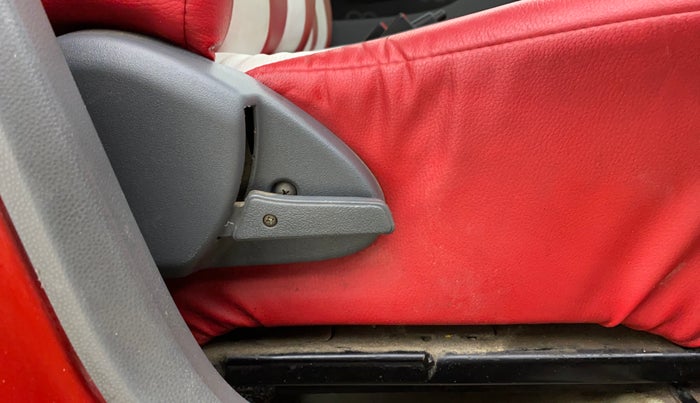 2012 Maruti Alto 800 LXI, Petrol, Manual, 47,778 km, Driver Side Adjustment Panel