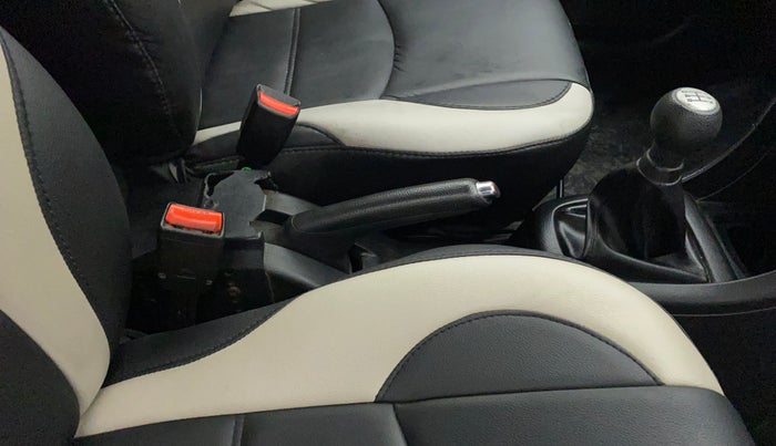 2017 Maruti Swift VXI O, Petrol, Manual, 55,809 km, Gear Lever