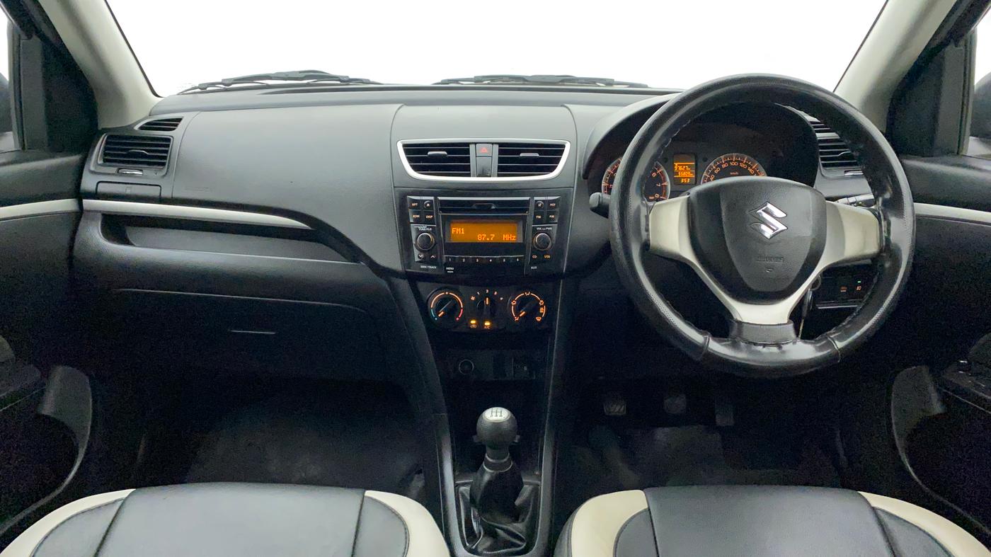 2017 Maruti Swift VXI O, Petrol, Manual, 55,809 km, Dashboard