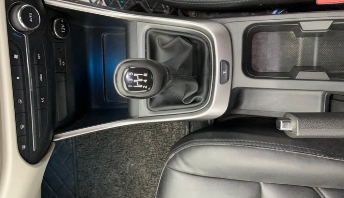 2021 Tata ALTROZ XZ PETROL, Petrol, Manual, 66,054 km, Gear Lever