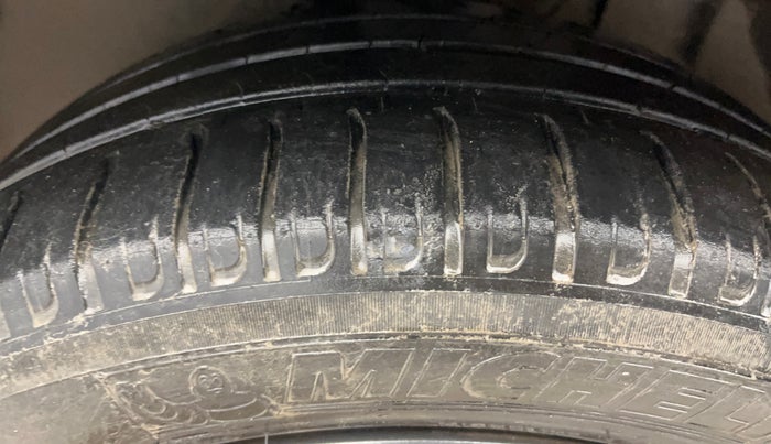 2021 Tata ALTROZ XZ PETROL, Petrol, Manual, 66,054 km, Left Front Tyre Tread